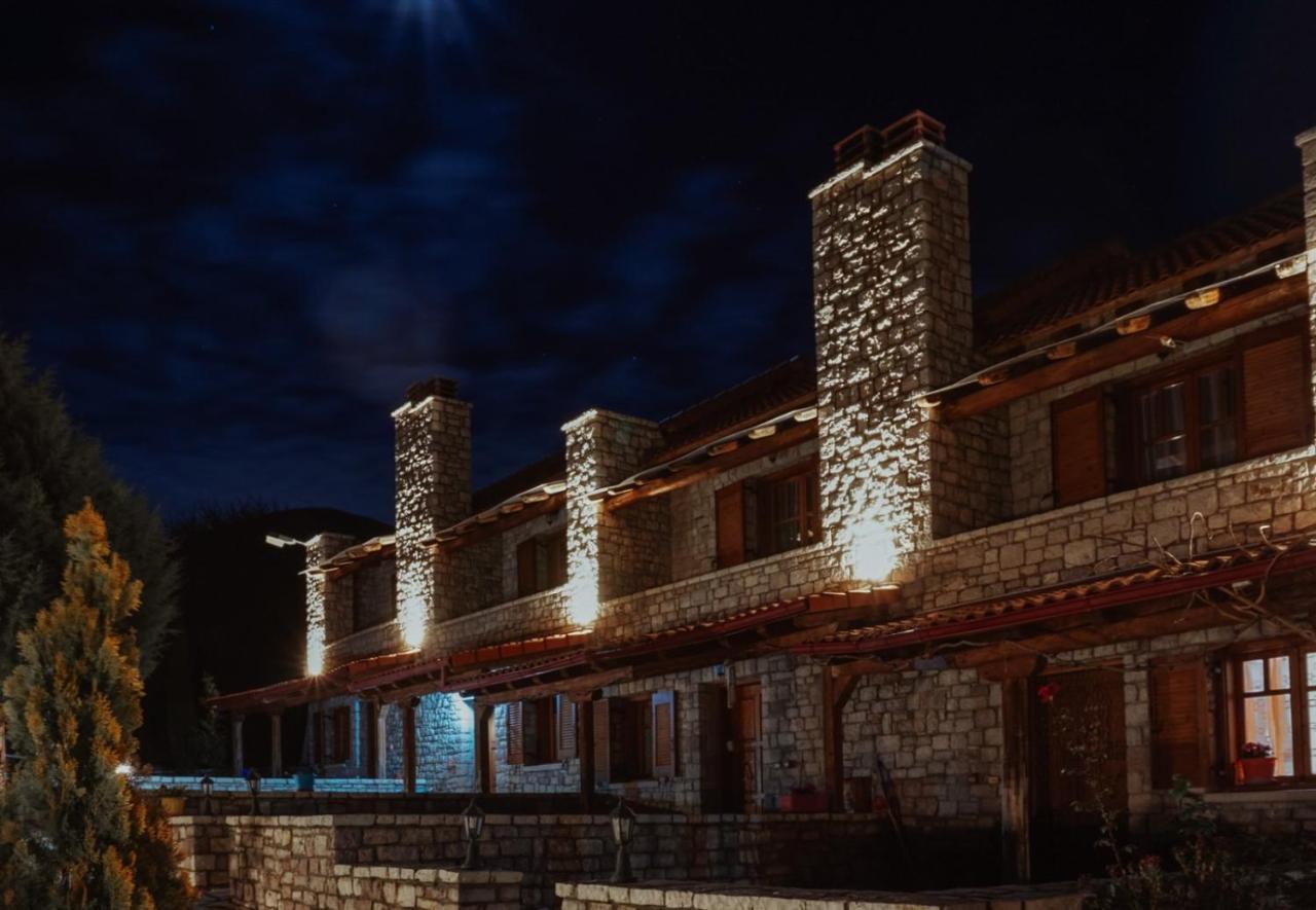Apartmán Mezonetes Helmos Ano Lousoi Exteriér fotografie