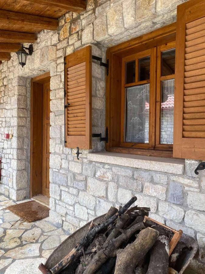 Apartmán Mezonetes Helmos Ano Lousoi Exteriér fotografie