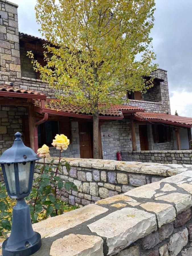 Apartmán Mezonetes Helmos Ano Lousoi Exteriér fotografie