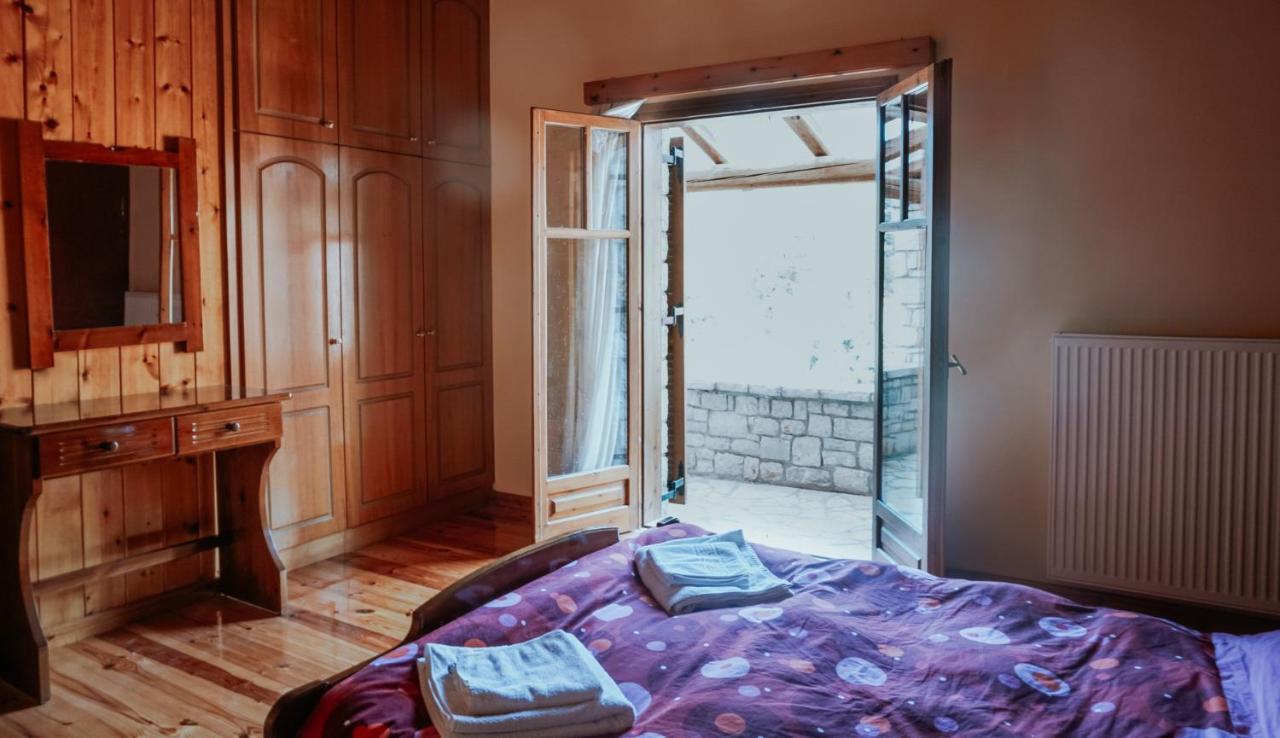 Apartmán Mezonetes Helmos Ano Lousoi Exteriér fotografie